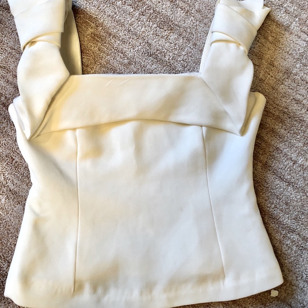 White bow shoulder top size S